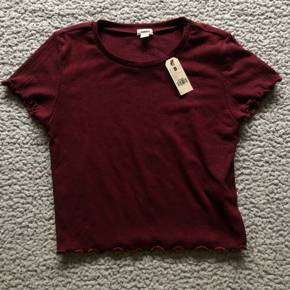 Garage Ruffle Edge Short Sleeve